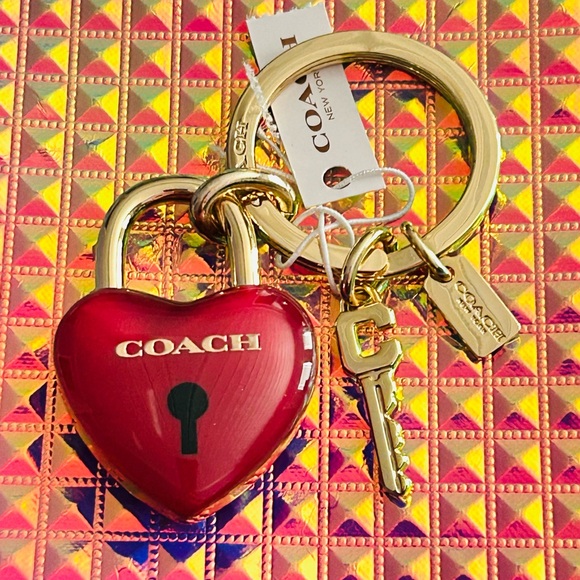 Coach Lock Heart and Key Keychain/ Bag Charm - Picture 8 of 8
